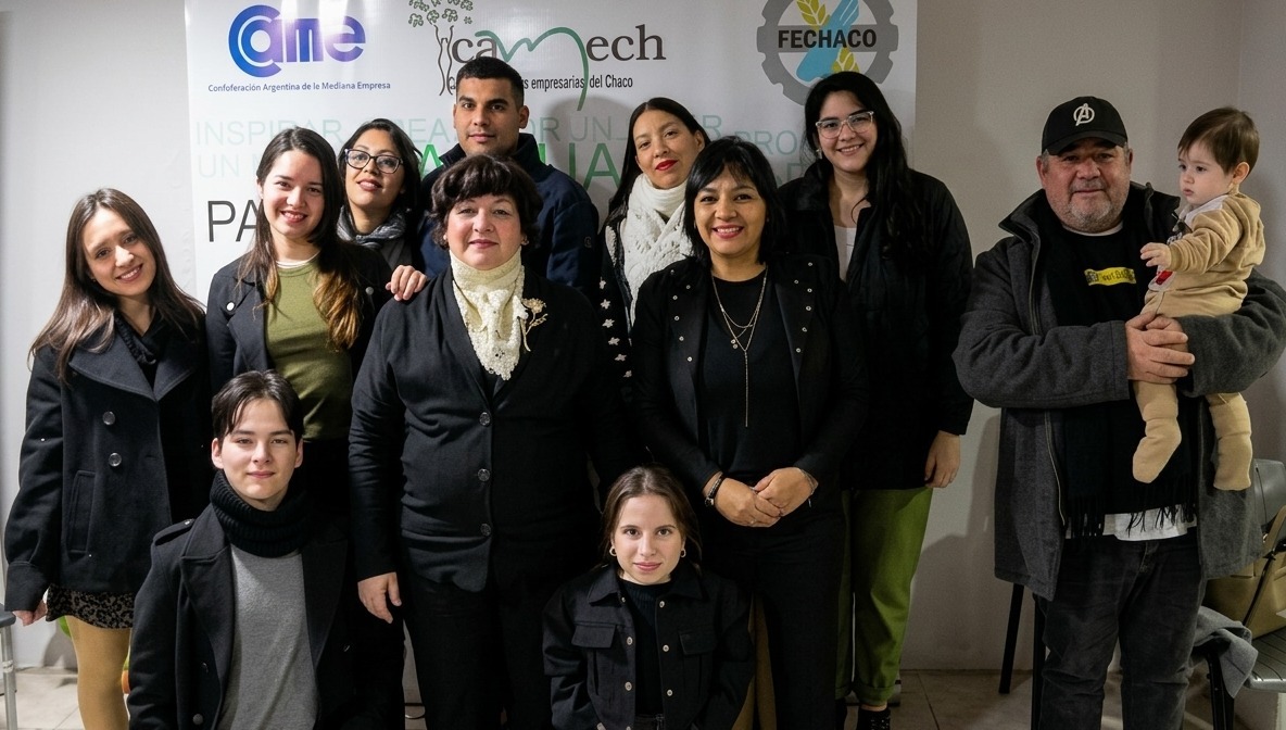 Quinto encuentro de Noche Negro Absoluto: Impulso a la moda y el diseño regional